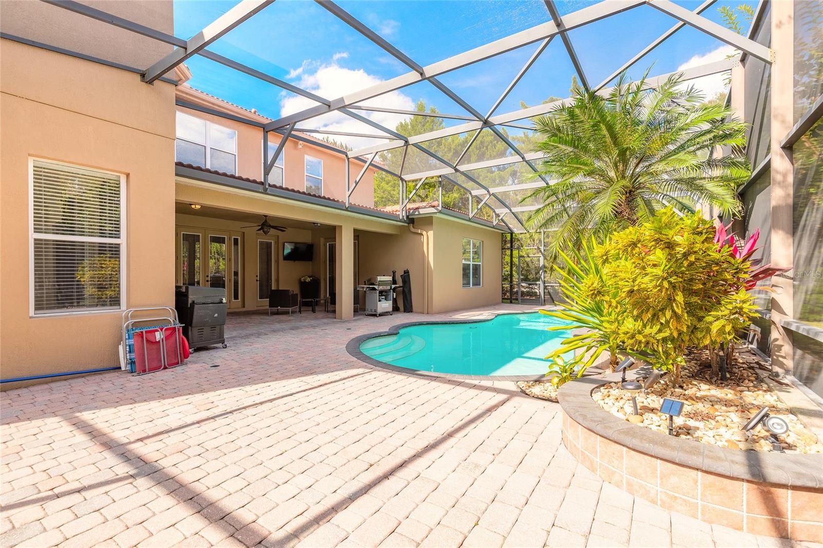 BRONSONS LNDGS F & M - Residential