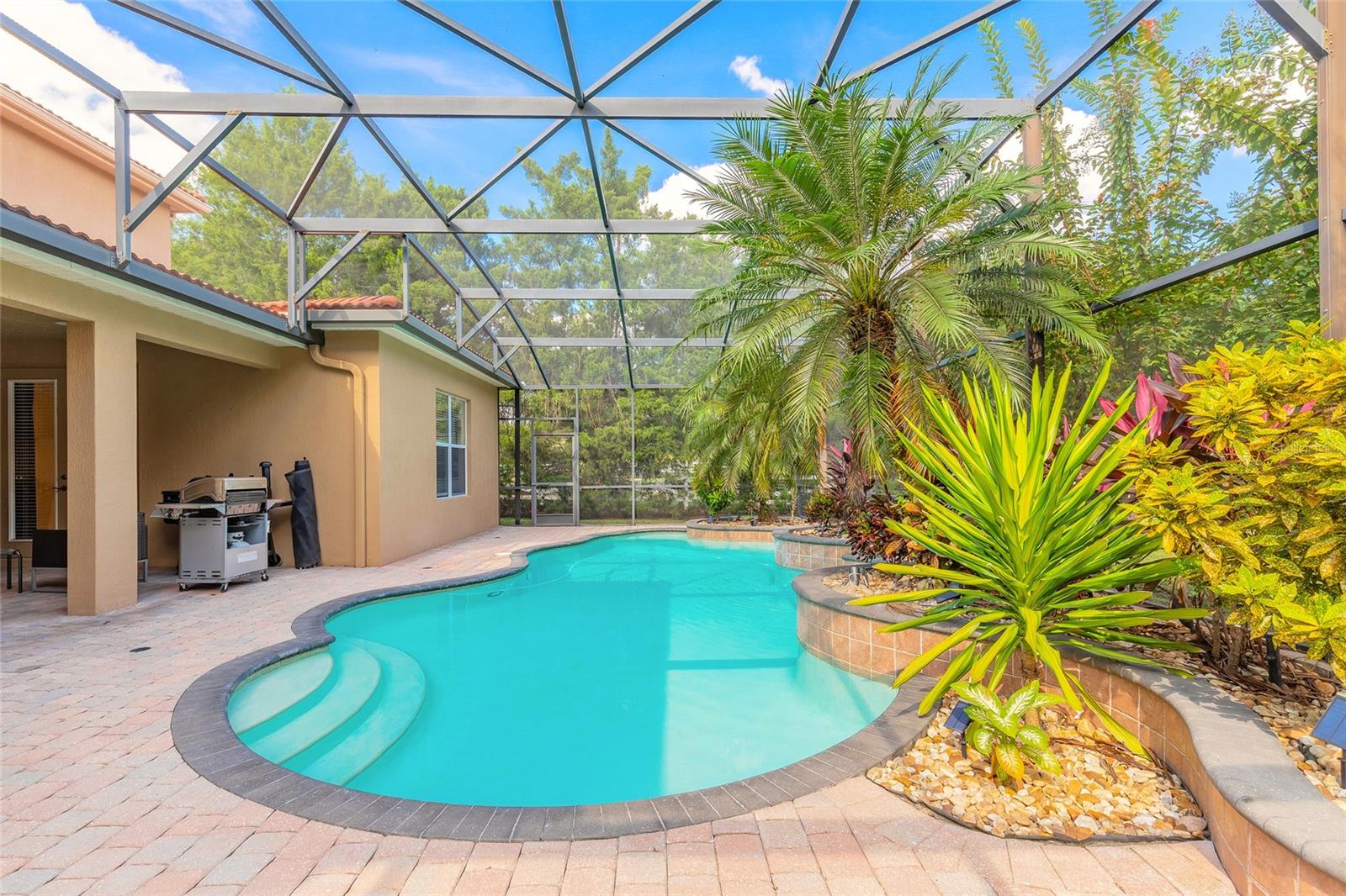 BRONSONS LNDGS F & M - Residential