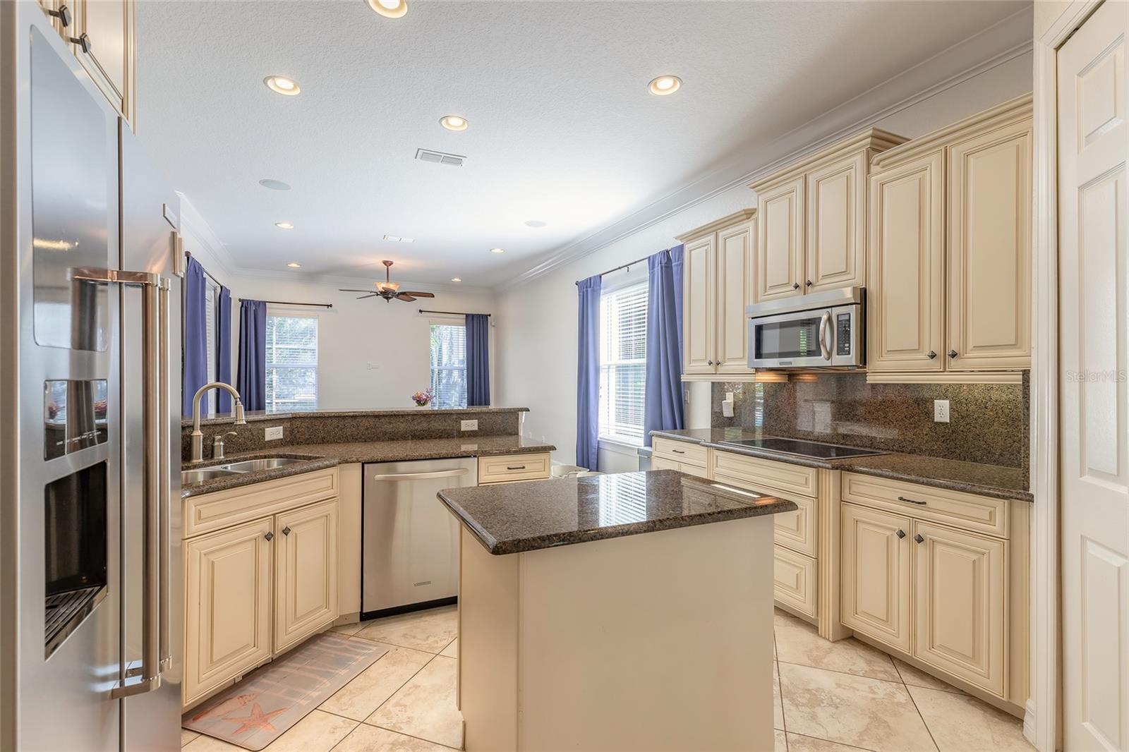 BRONSONS LNDGS F & M - Residential