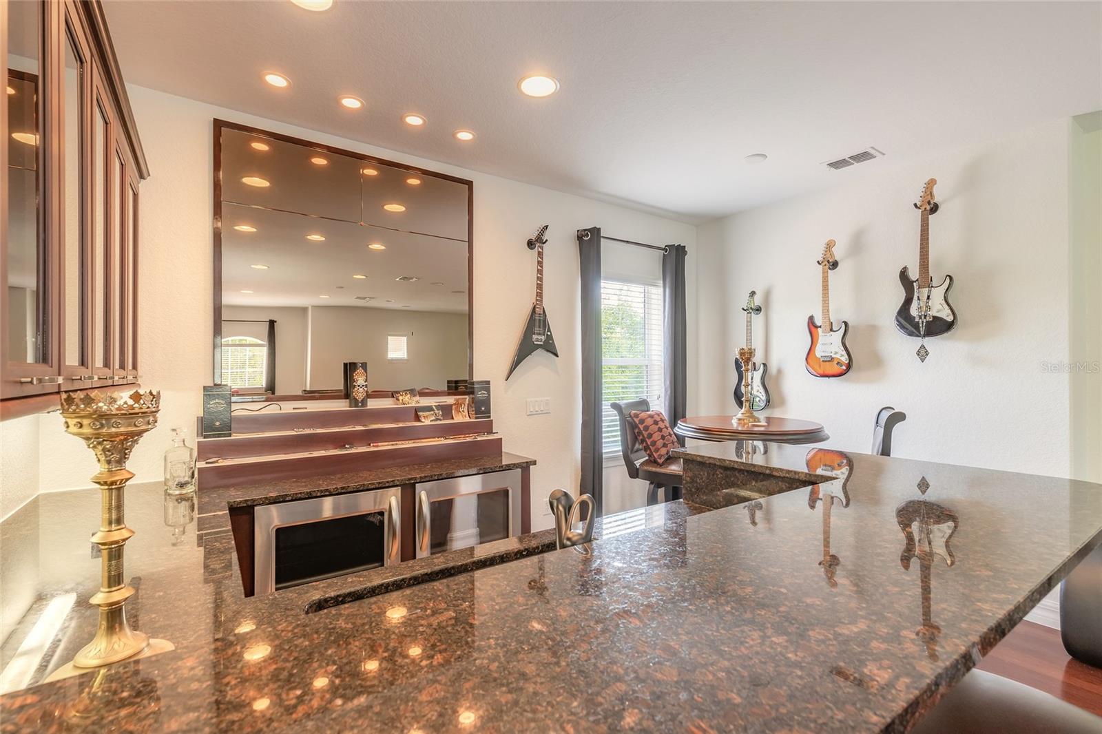 BRONSONS LNDGS F & M - Residential