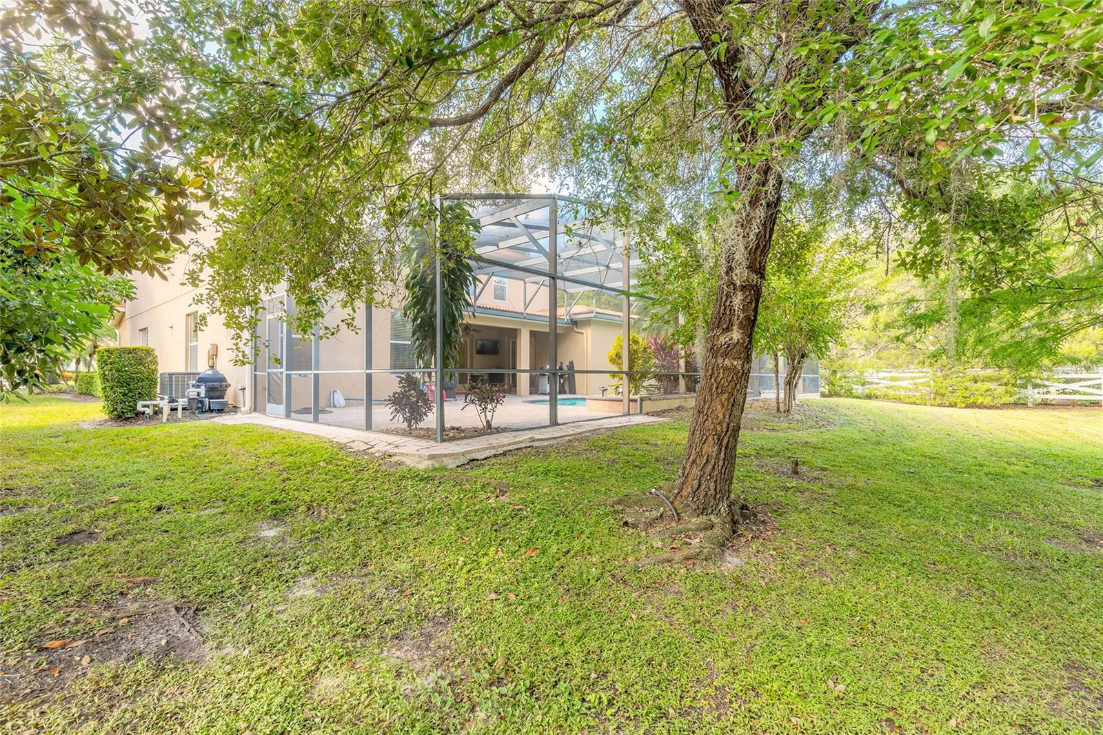 BRONSONS LNDGS F & M - Residential