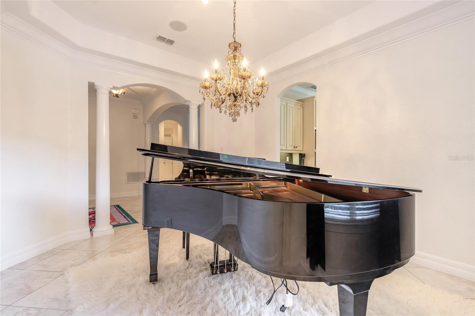 BRONSONS LNDGS F & M - Residential