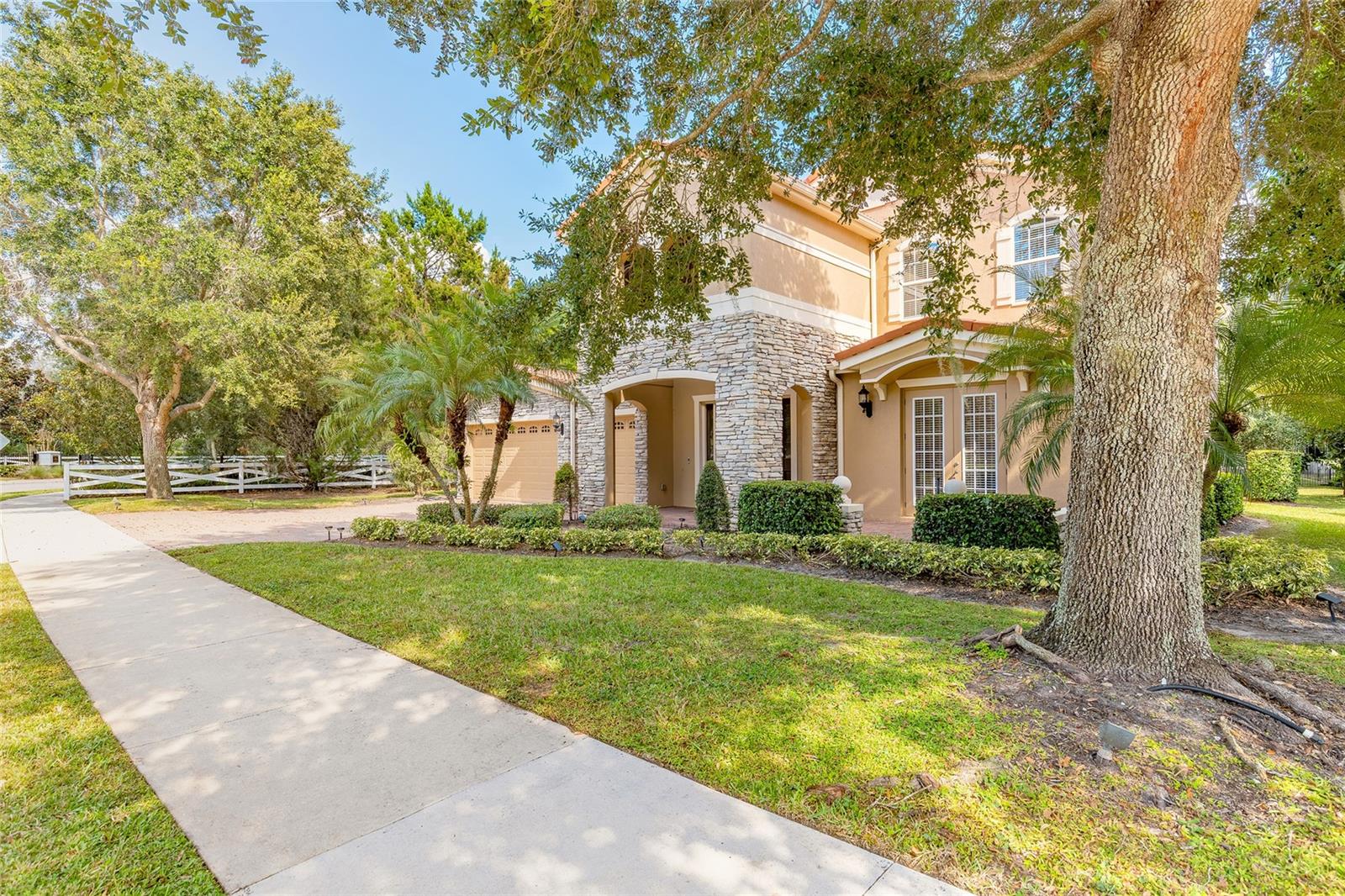 BRONSONS LNDGS F & M - Residential