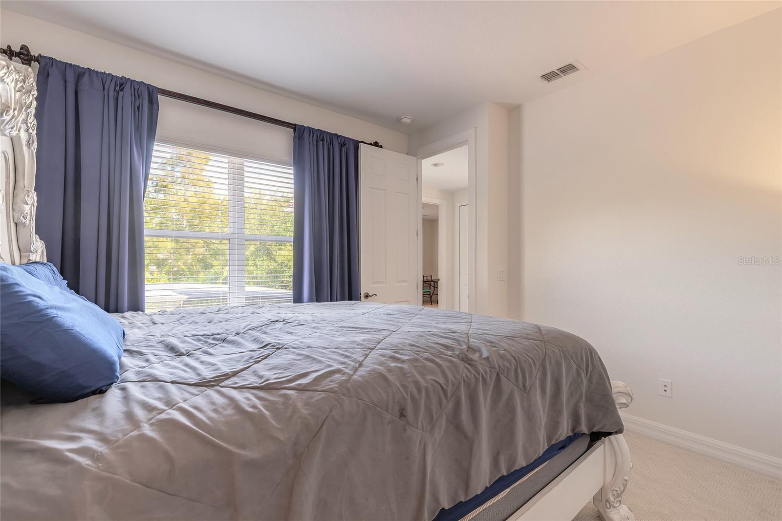 BRONSONS LNDGS F & M - Residential