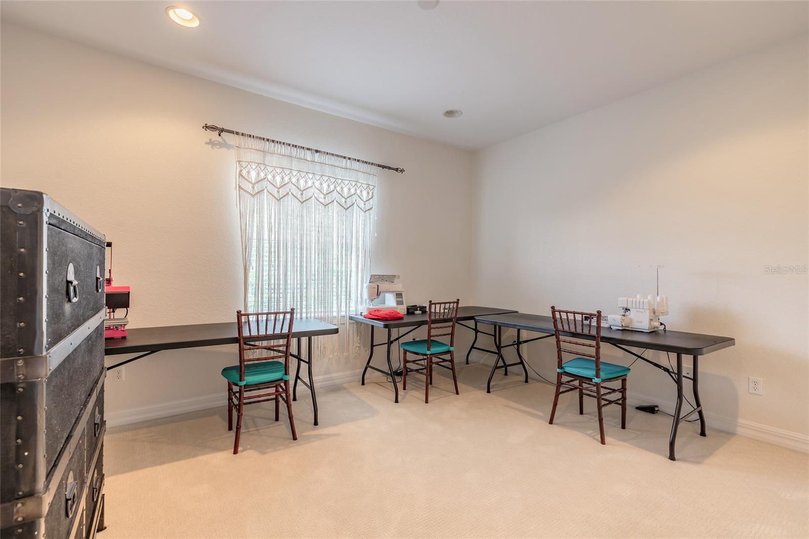 BRONSONS LNDGS F & M - Residential