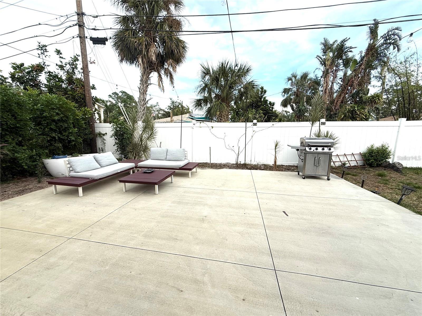 BOCA CIEGA RIDGE 3RD ADD - Residential Lease