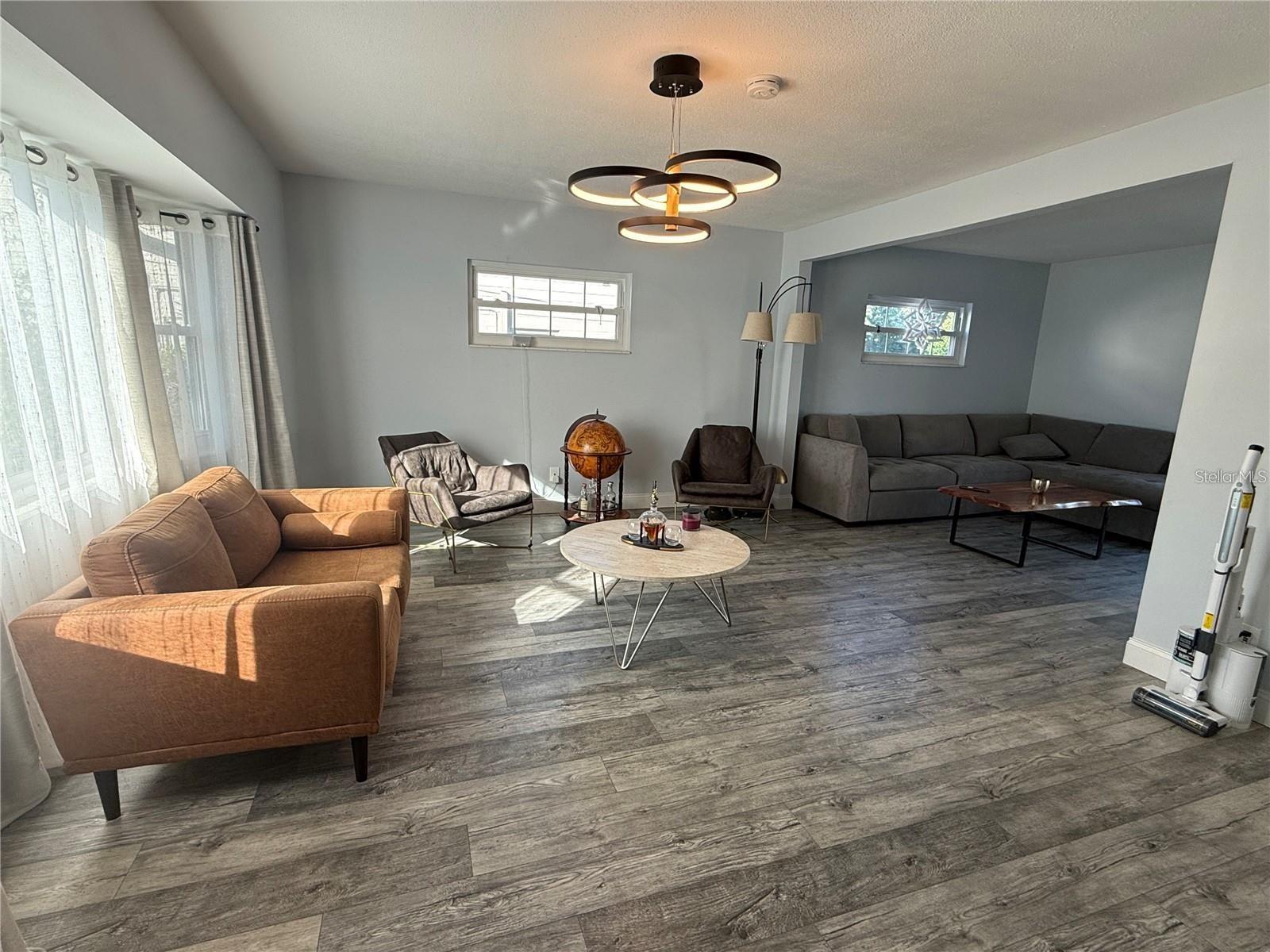 BOCA CIEGA RIDGE 3RD ADD - Residential Lease