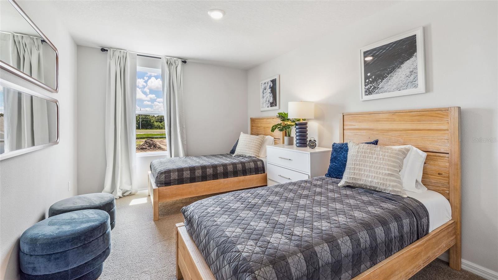 OAKFIELD TRAILS - Residential