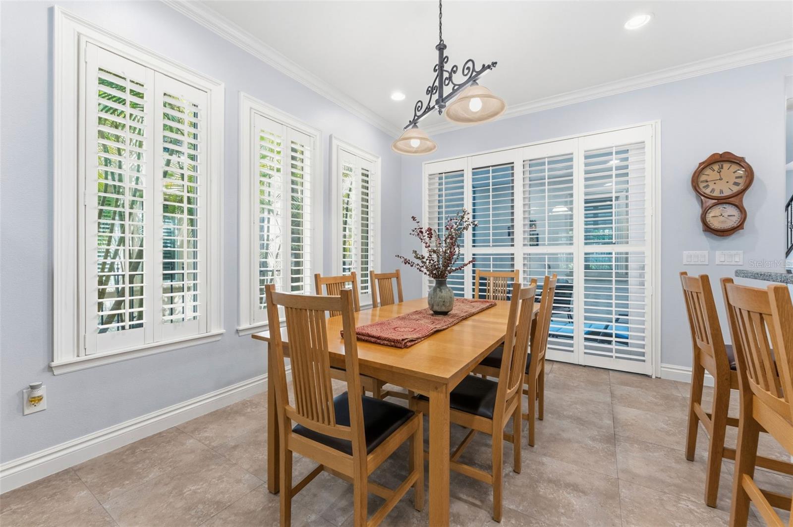 BELLAVILLA LUXURY TWNHMS - Residential