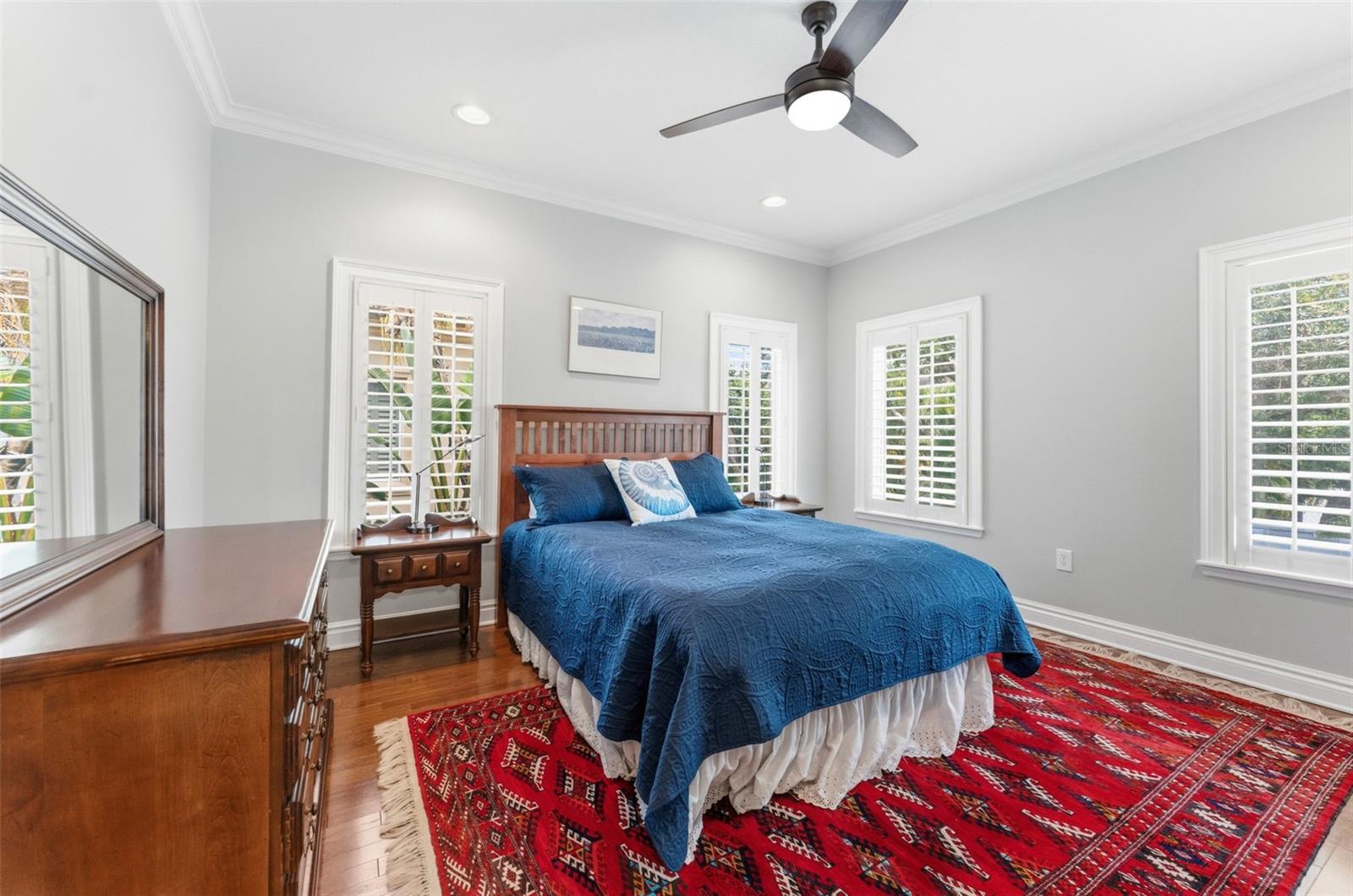 BELLAVILLA LUXURY TWNHMS - Residential