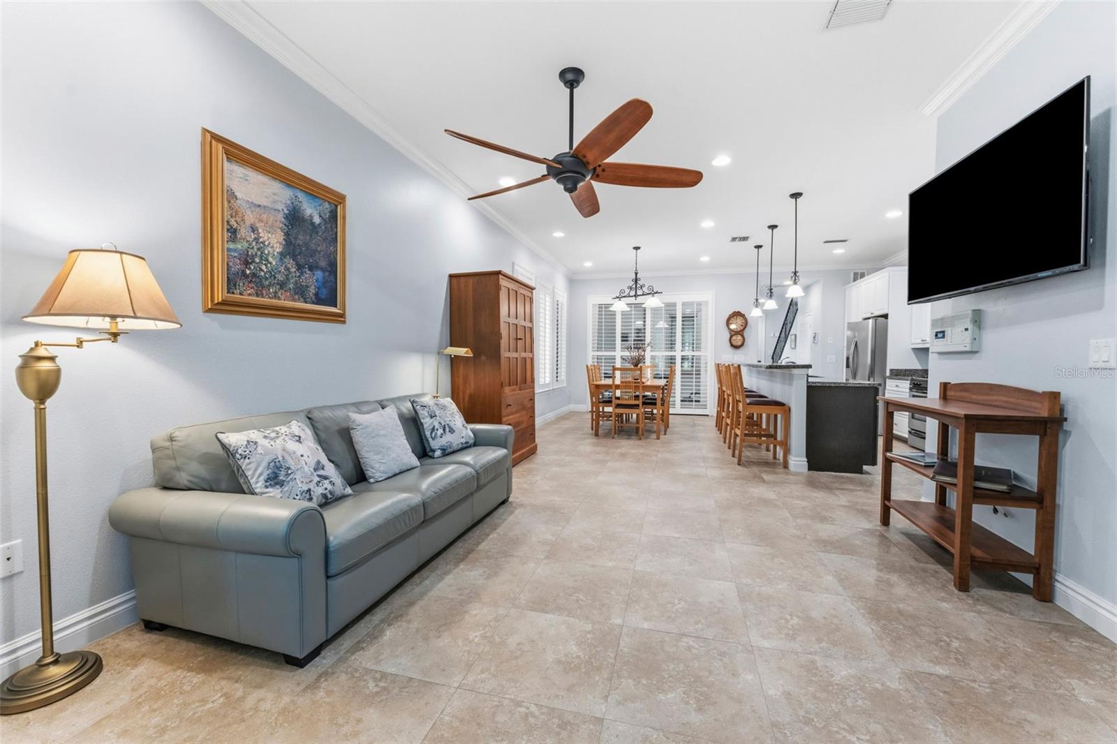 BELLAVILLA LUXURY TWNHMS - Residential