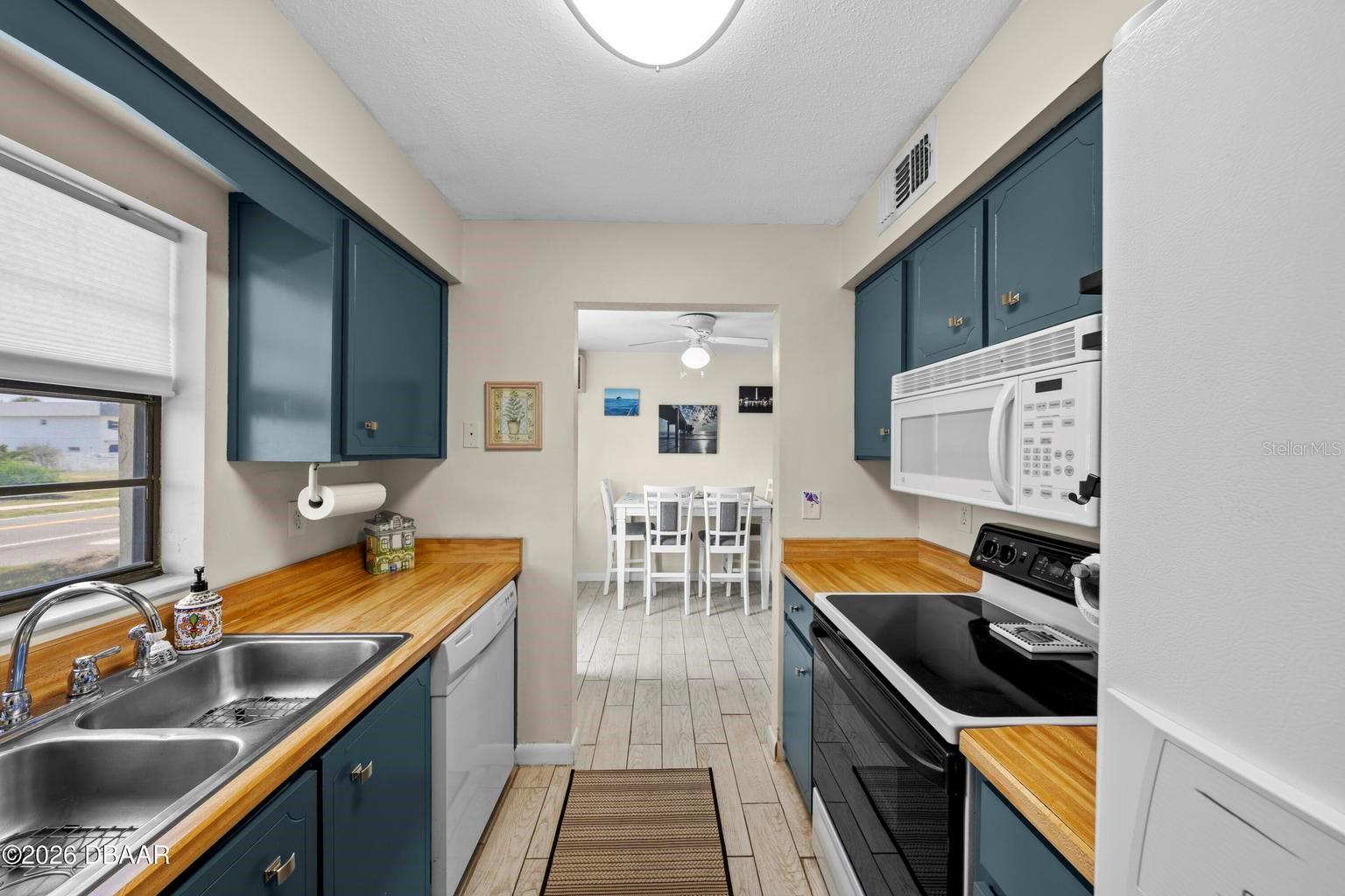 COLONY VILLAS CONDO PER - Residential