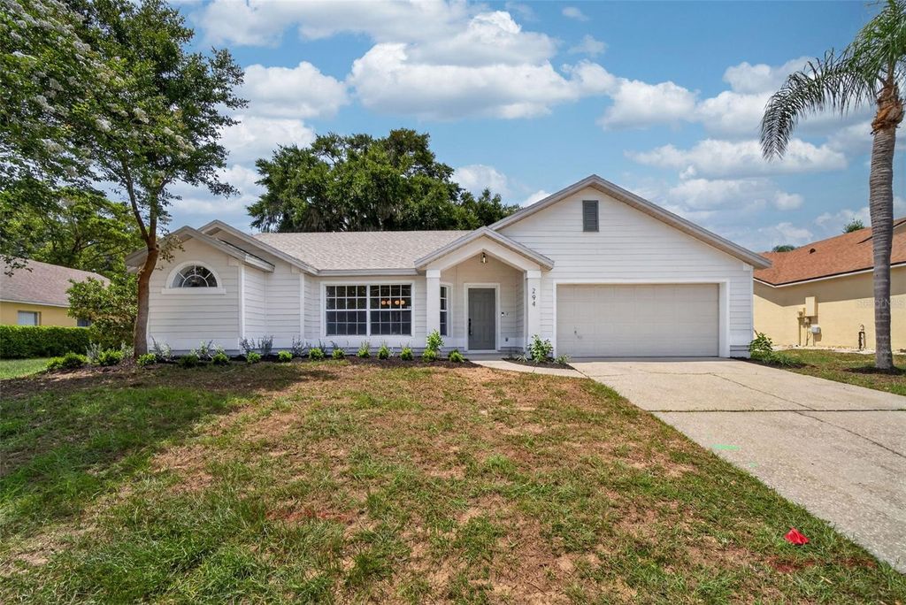 Photo of 294 Lake Doe Boulevard, Apopka, FL 32703 (MLS # TB8527156)
