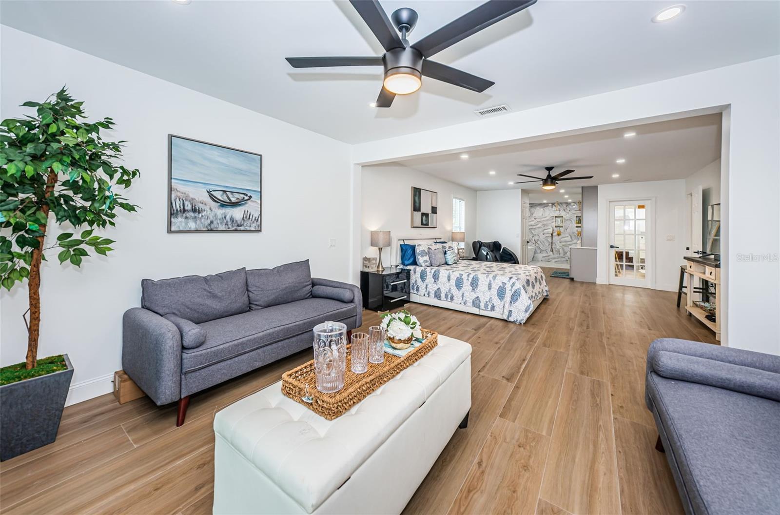 TIERRA VERDE - Residential