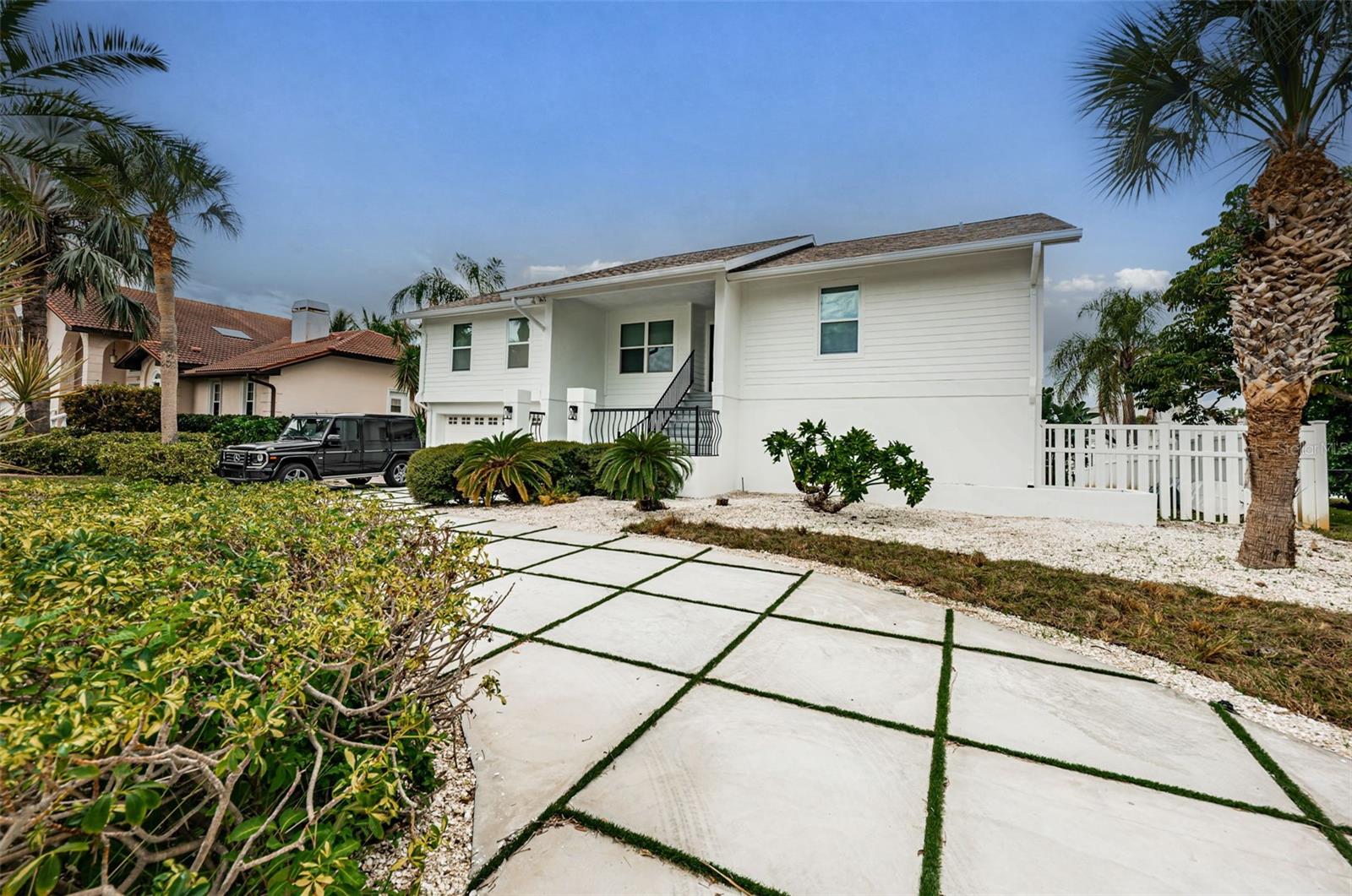 TIERRA VERDE - Residential