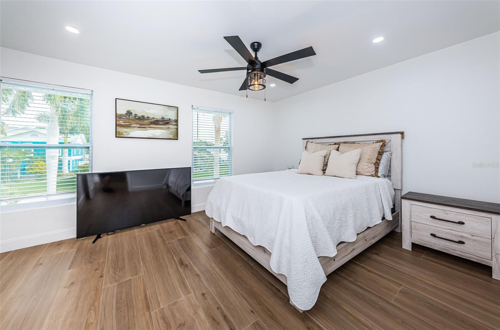 TIERRA VERDE - Residential