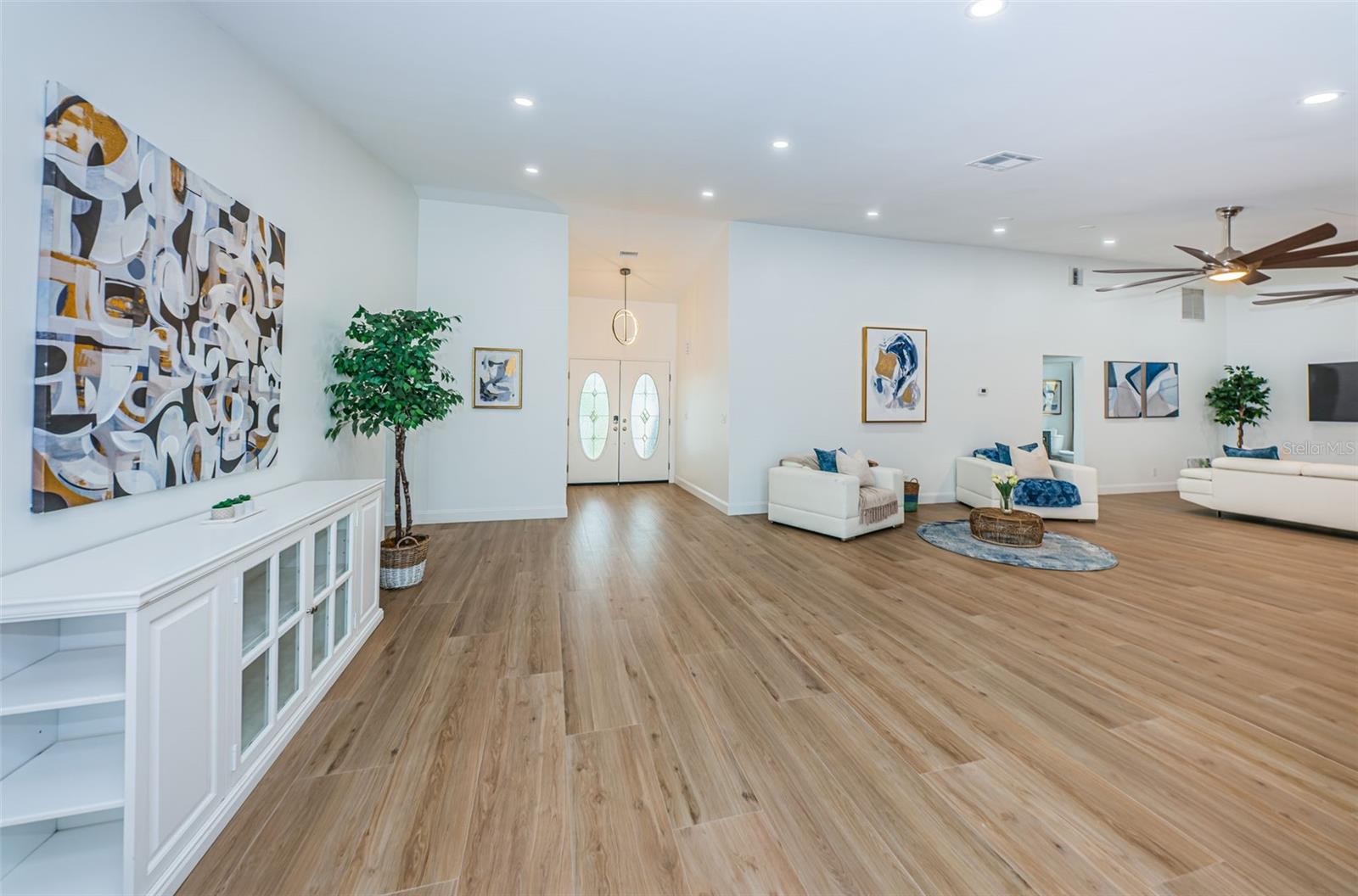 TIERRA VERDE - Residential