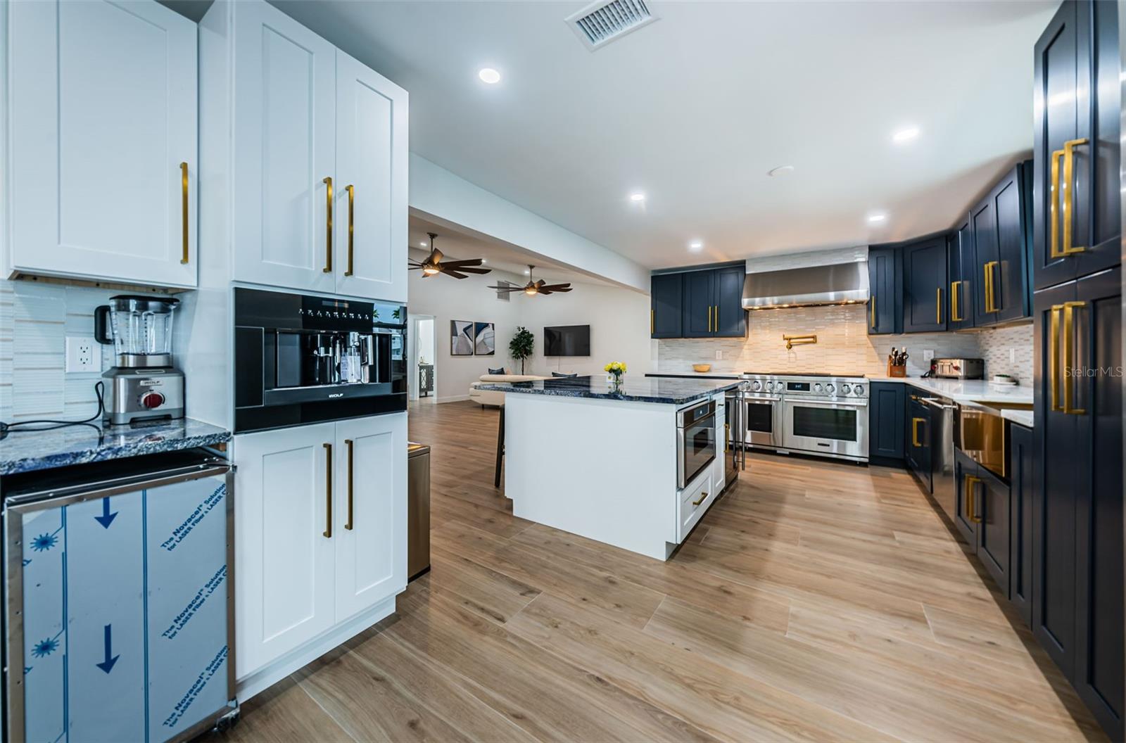 TIERRA VERDE - Residential