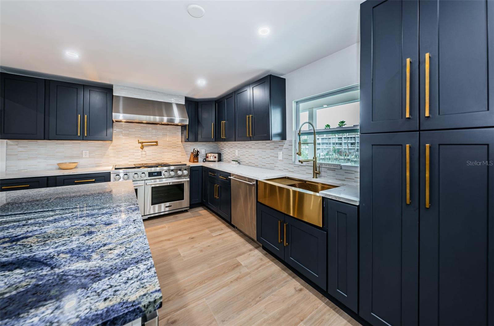 TIERRA VERDE - Residential