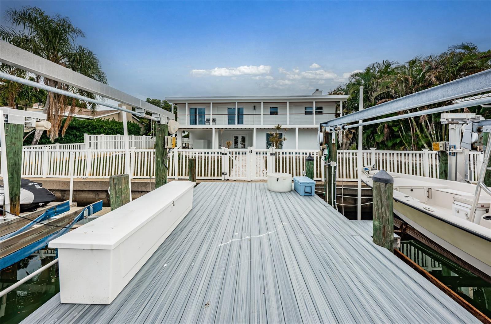 TIERRA VERDE - Residential