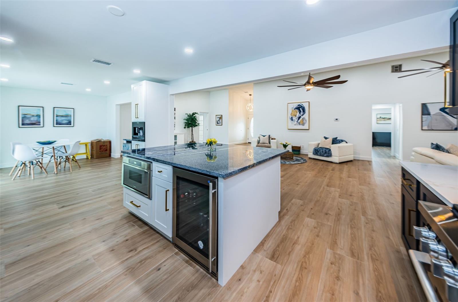 TIERRA VERDE - Residential