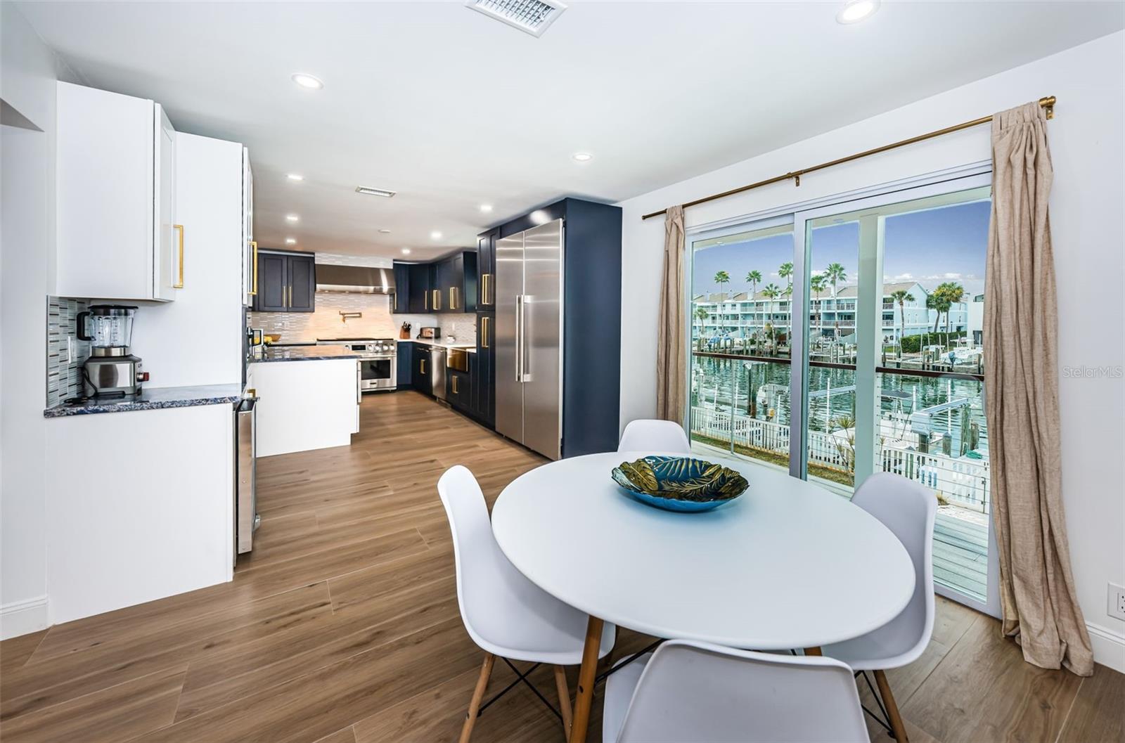 TIERRA VERDE - Residential