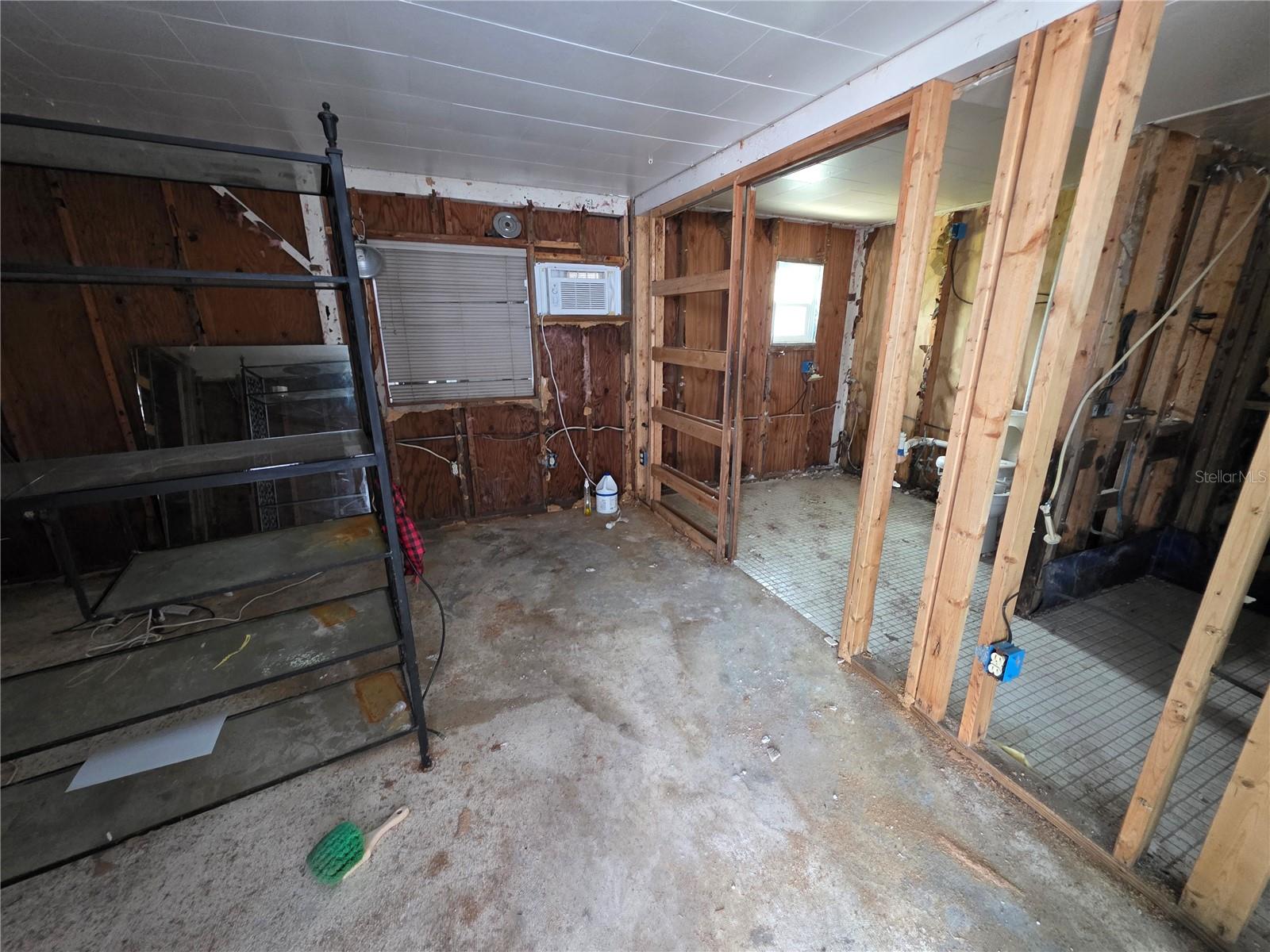 SARASOTA BEACH - Residential