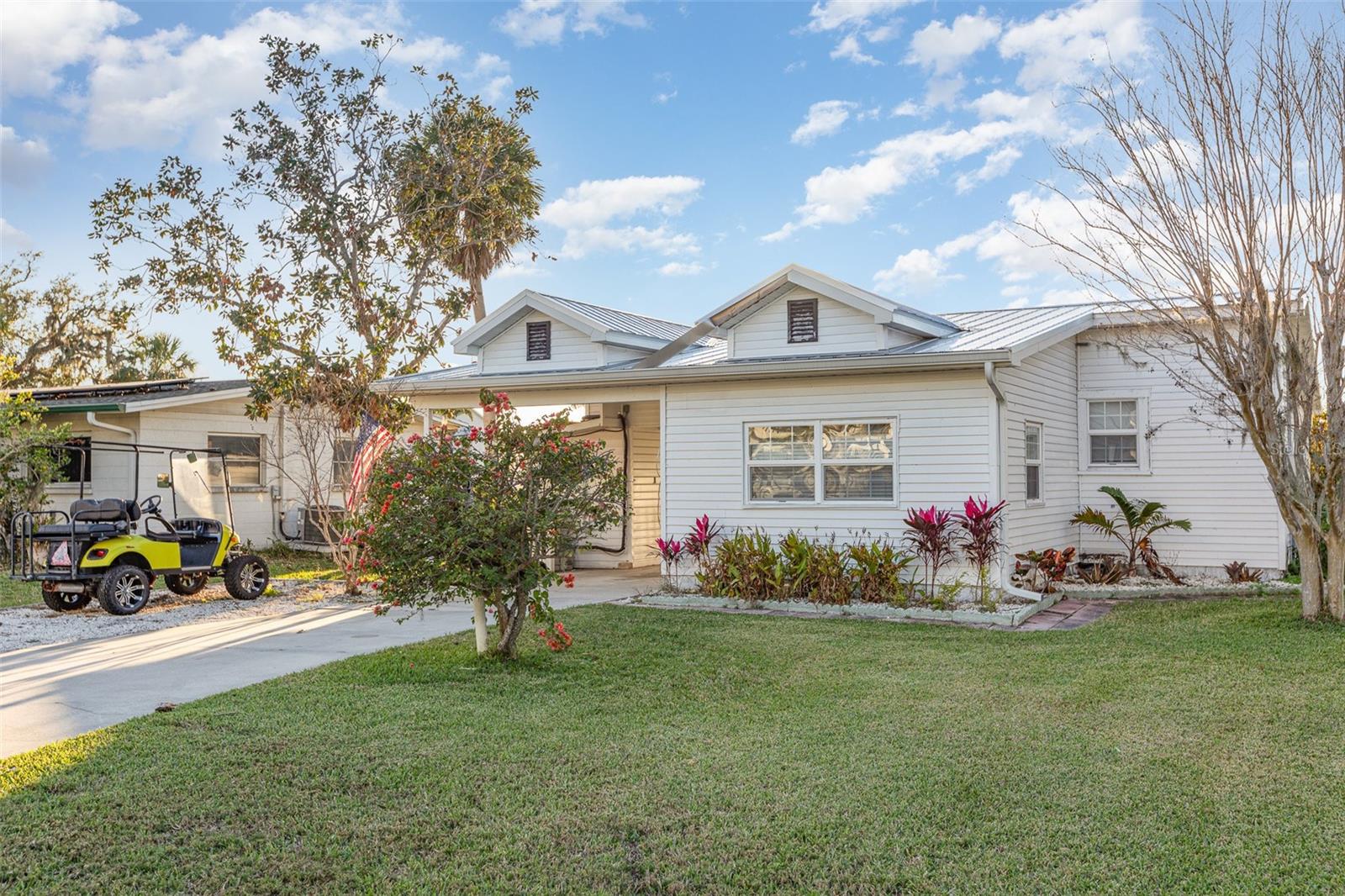 607 MANATEE AVENUE
