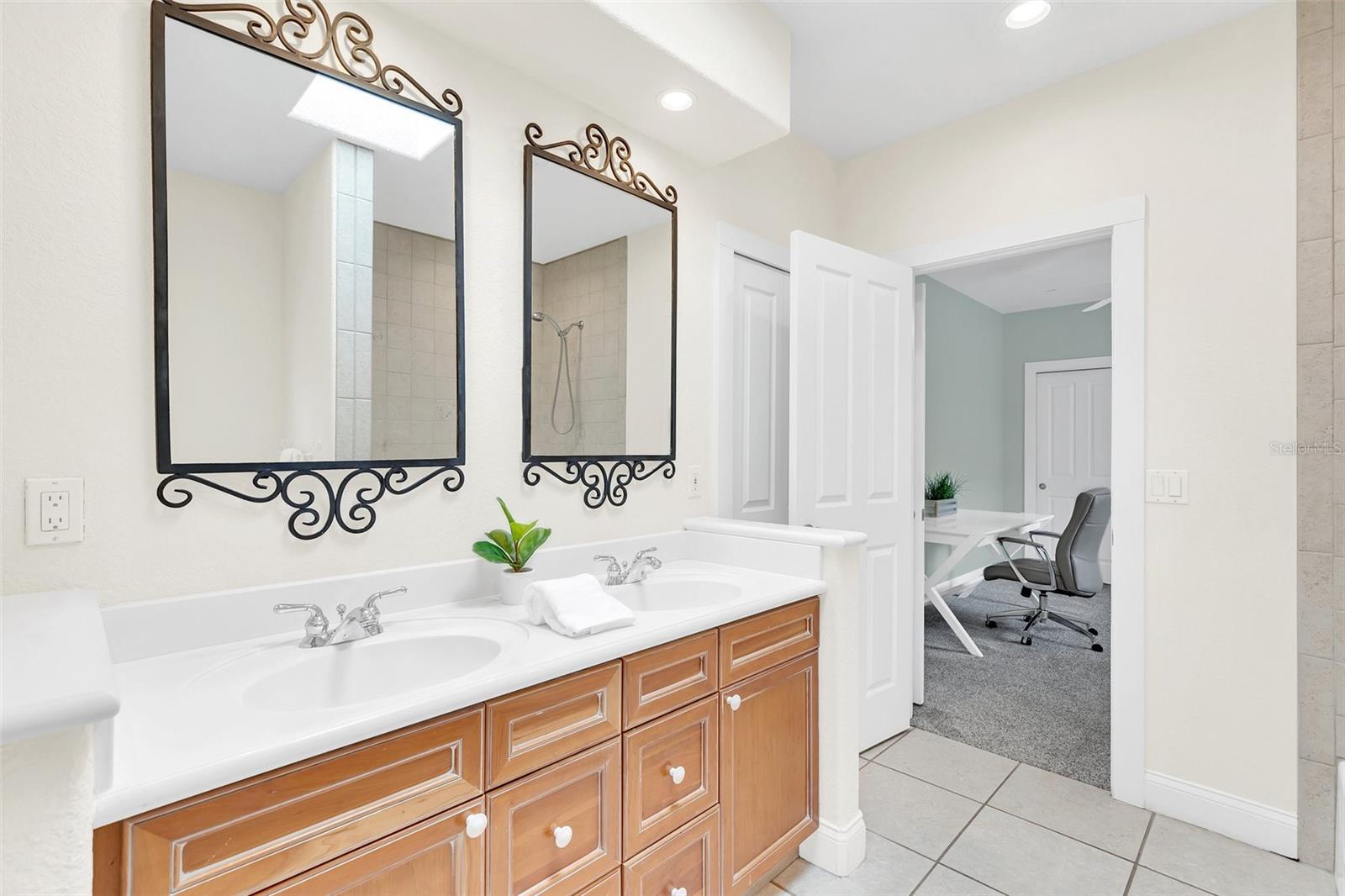 MAITLAND ISLE - Residential