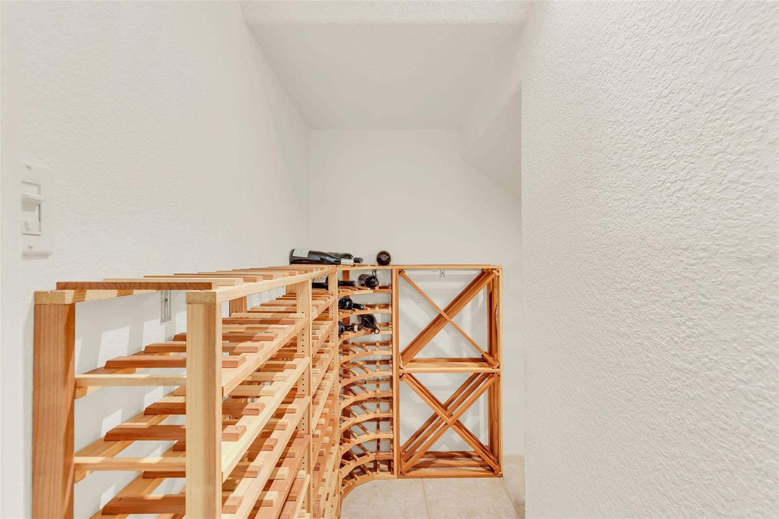 MAITLAND ISLE - Residential