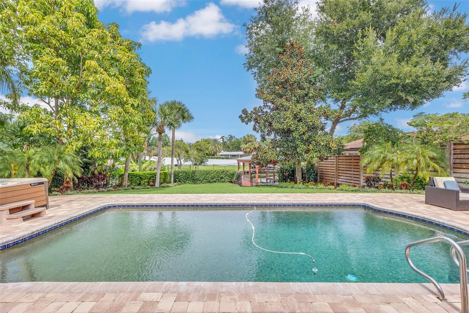 MAITLAND ISLE - Residential