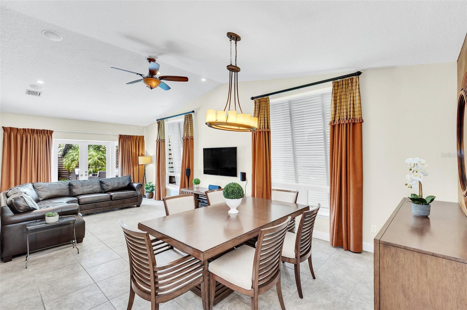 MAITLAND ISLE - Residential