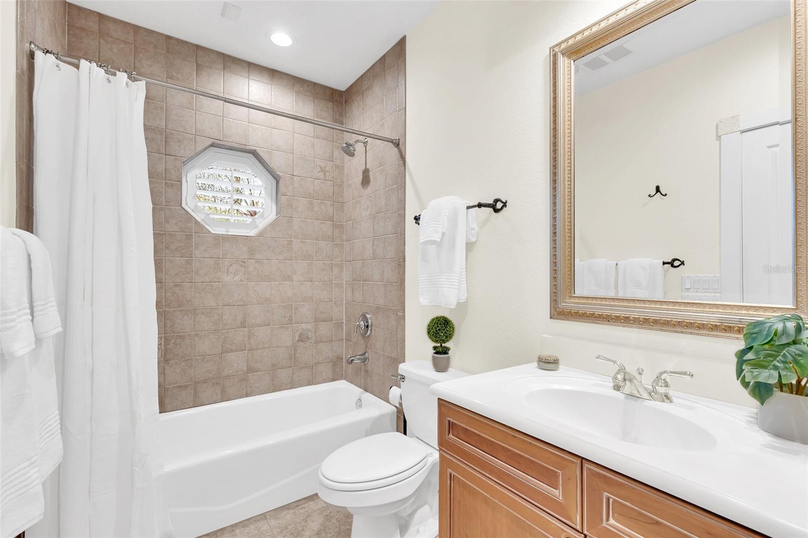 MAITLAND ISLE - Residential