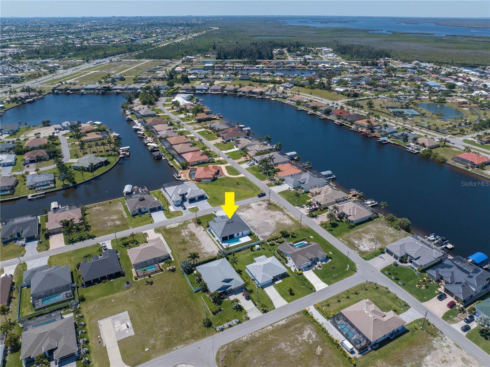CAPE CORAL - Residential