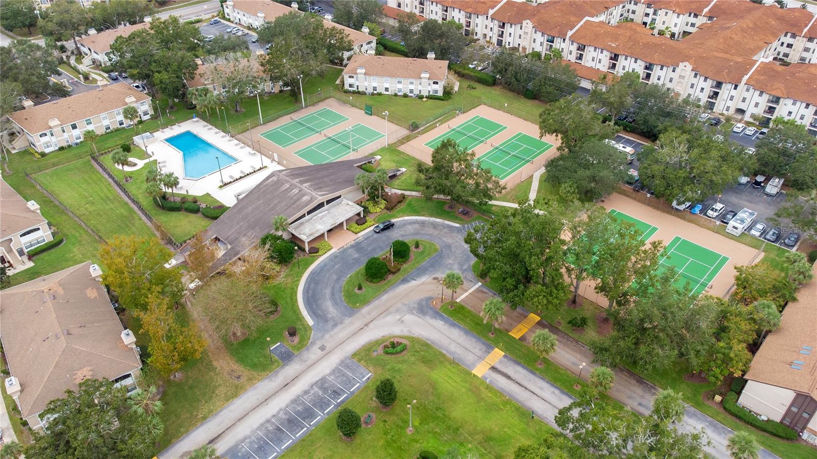 WIMBLEDON PARK CONDO 01 - Residential Lease