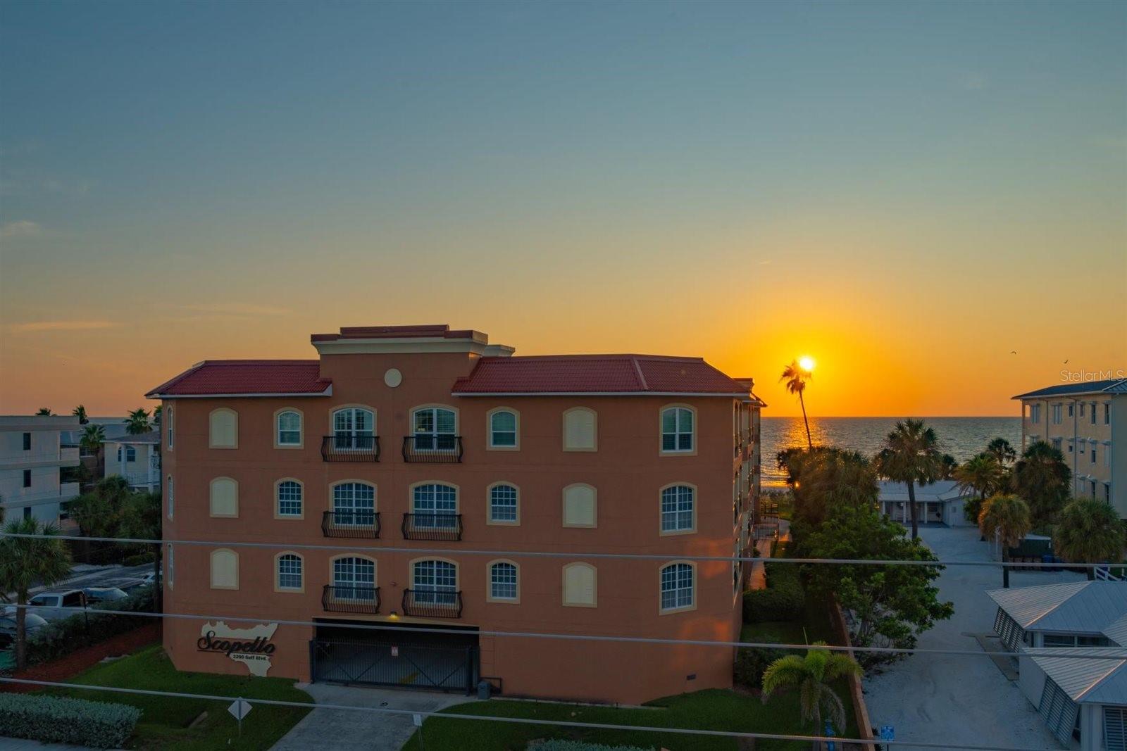 2205 GULF BOULEVARD A CONDOMINIUM - Residential