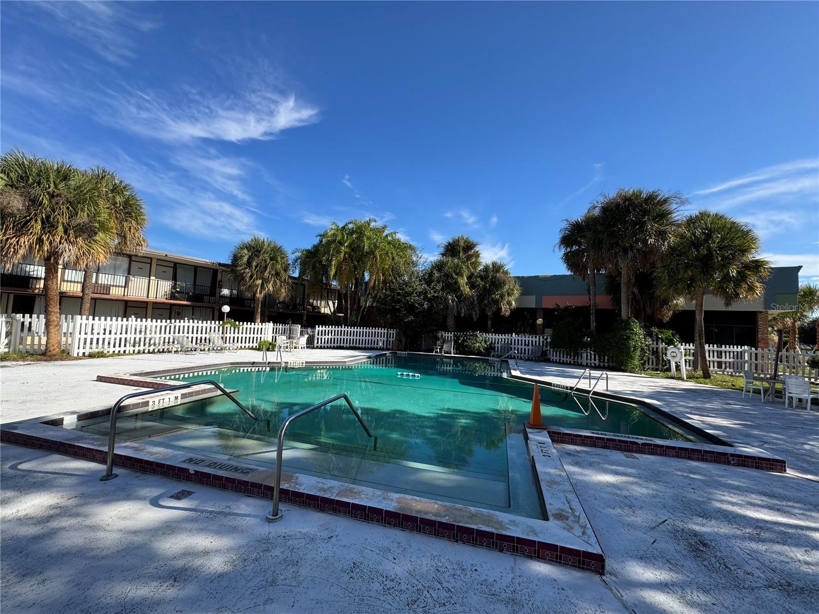 SANDLAKE COURTYARDS CONDO 5901/3515 - Residential Lease