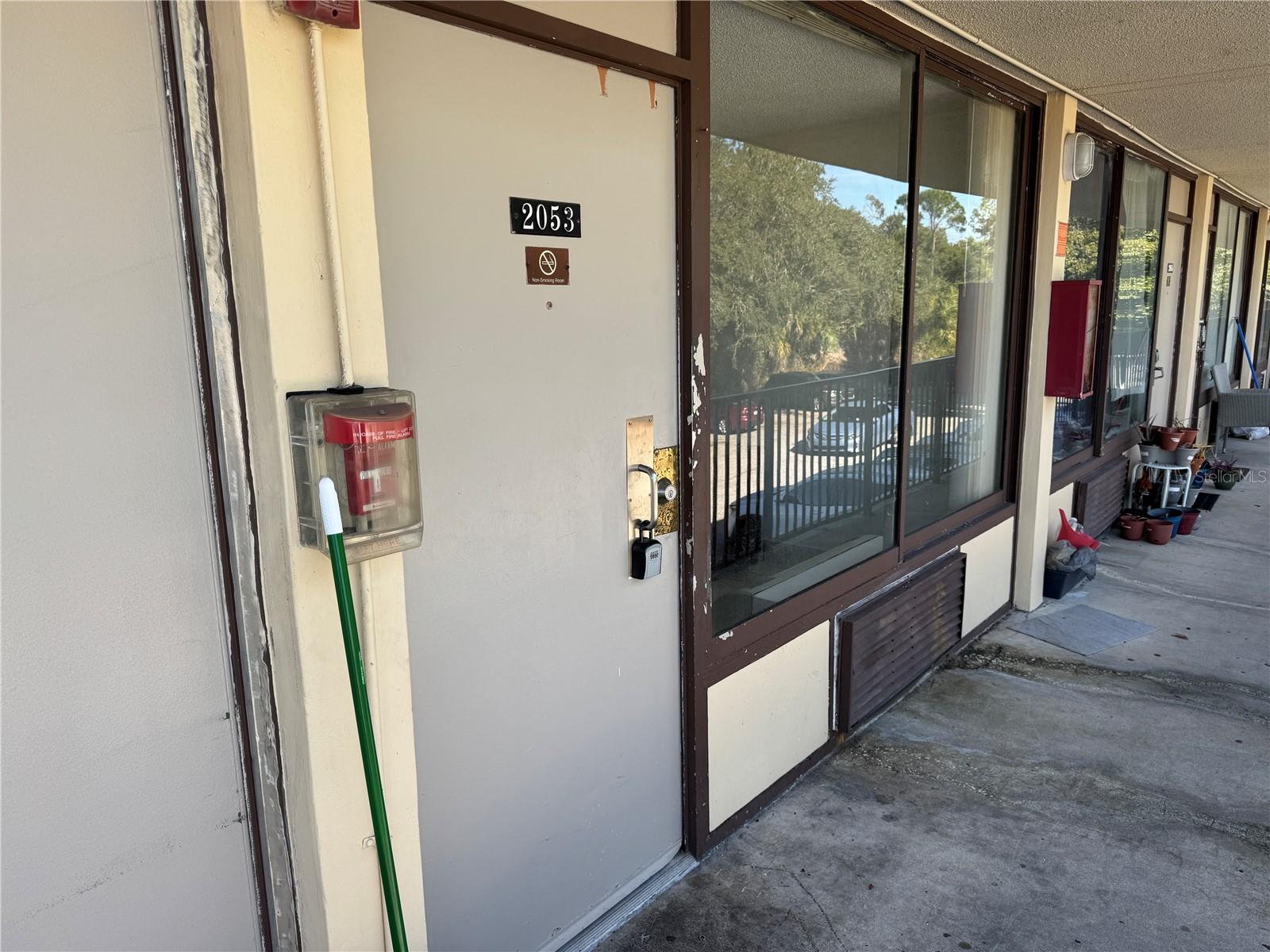 SANDLAKE COURTYARDS CONDO 5901/3515 - Residential Lease