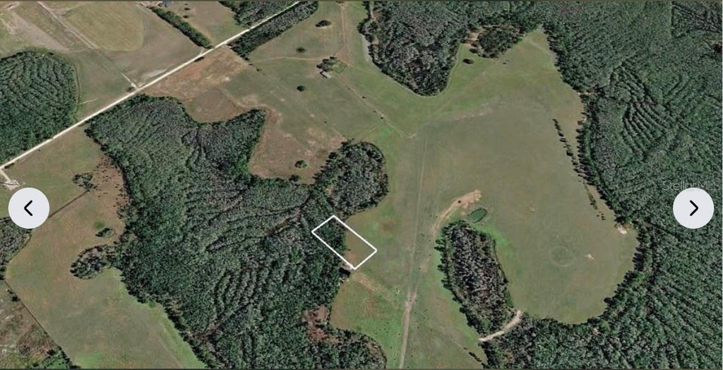 Photo of State Road 33, Clermont, FL 34711 (MLS # TB8557733)