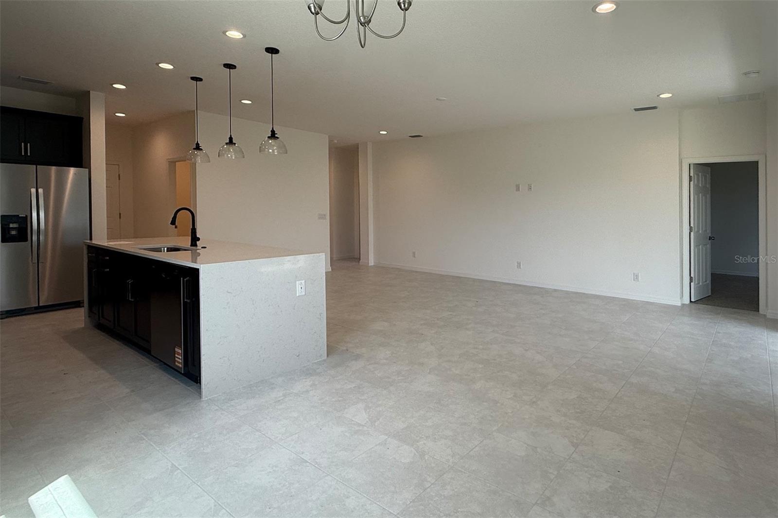 7171 ROLLING LEAF ROAD