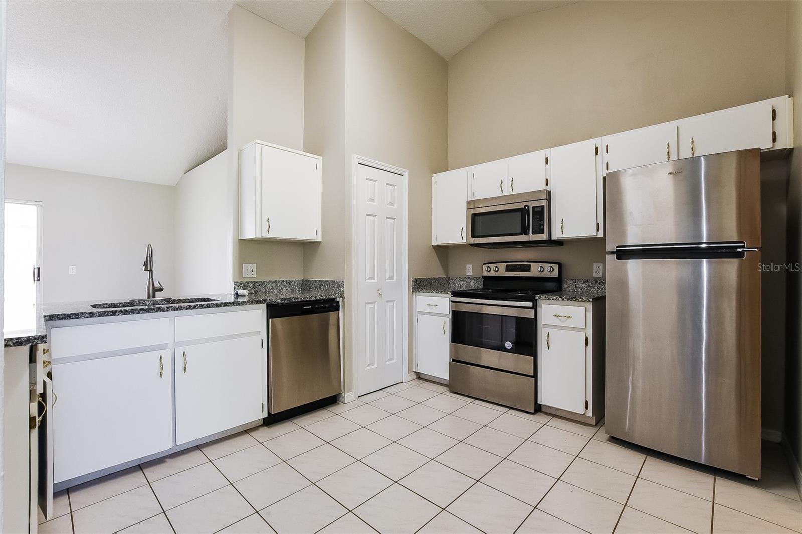 DELTONA LAKES UNIT 32 - Residential