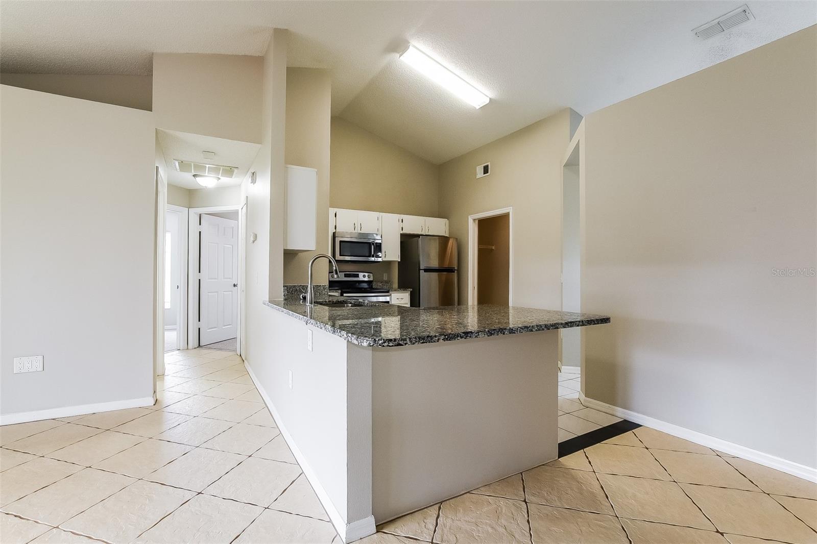 DELTONA LAKES UNIT 32 - Residential