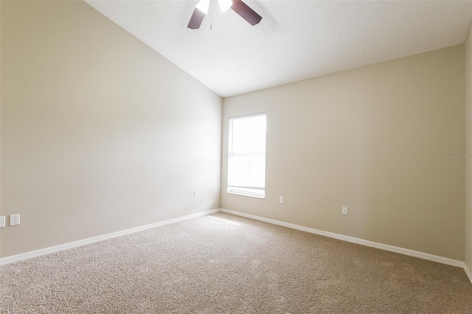 DELTONA LAKES UNIT 32 - Residential