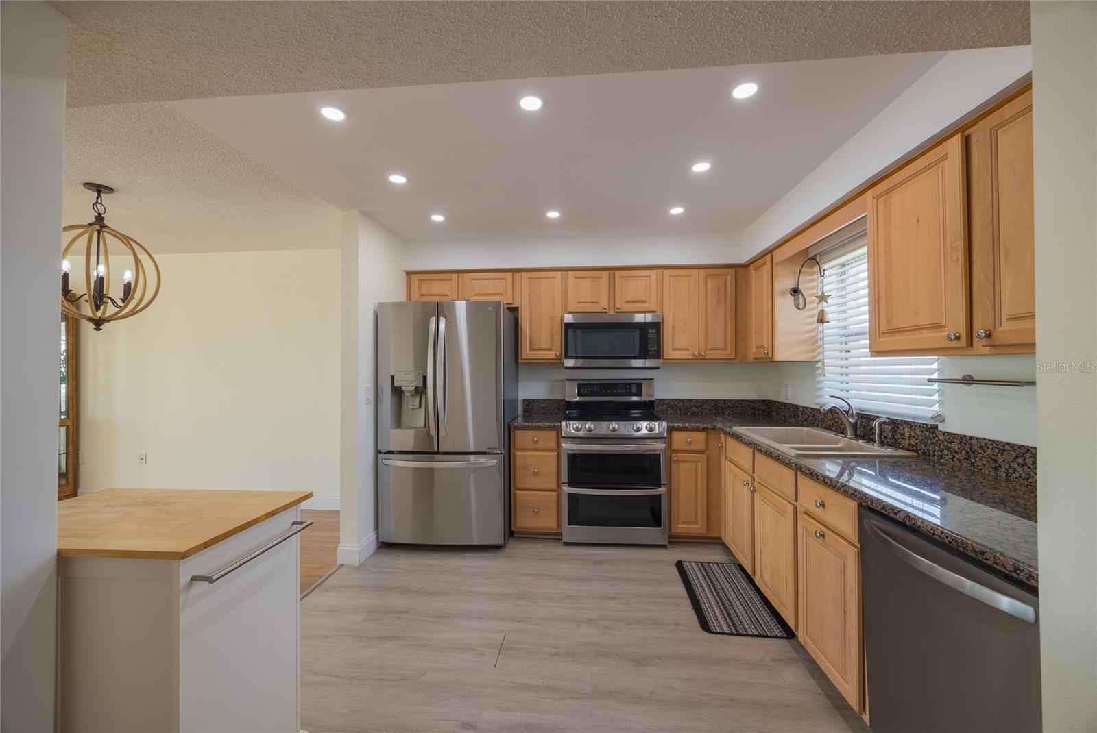 CONTINENTAL TOWERS CONDO - Residential Lease