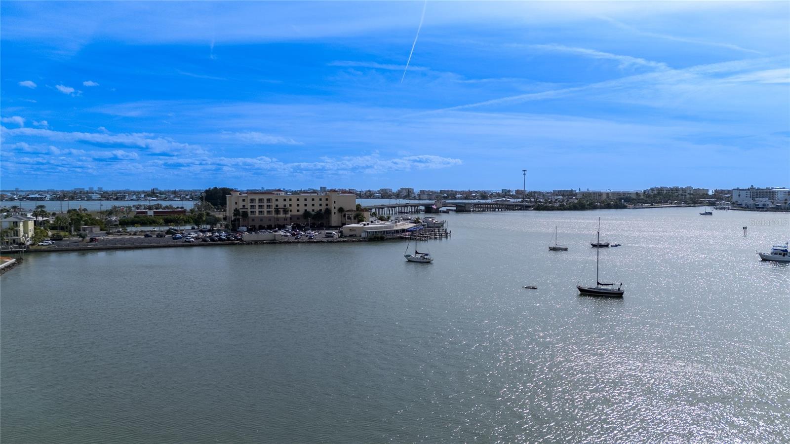 CONTINENTAL TOWERS CONDO - Residential Lease