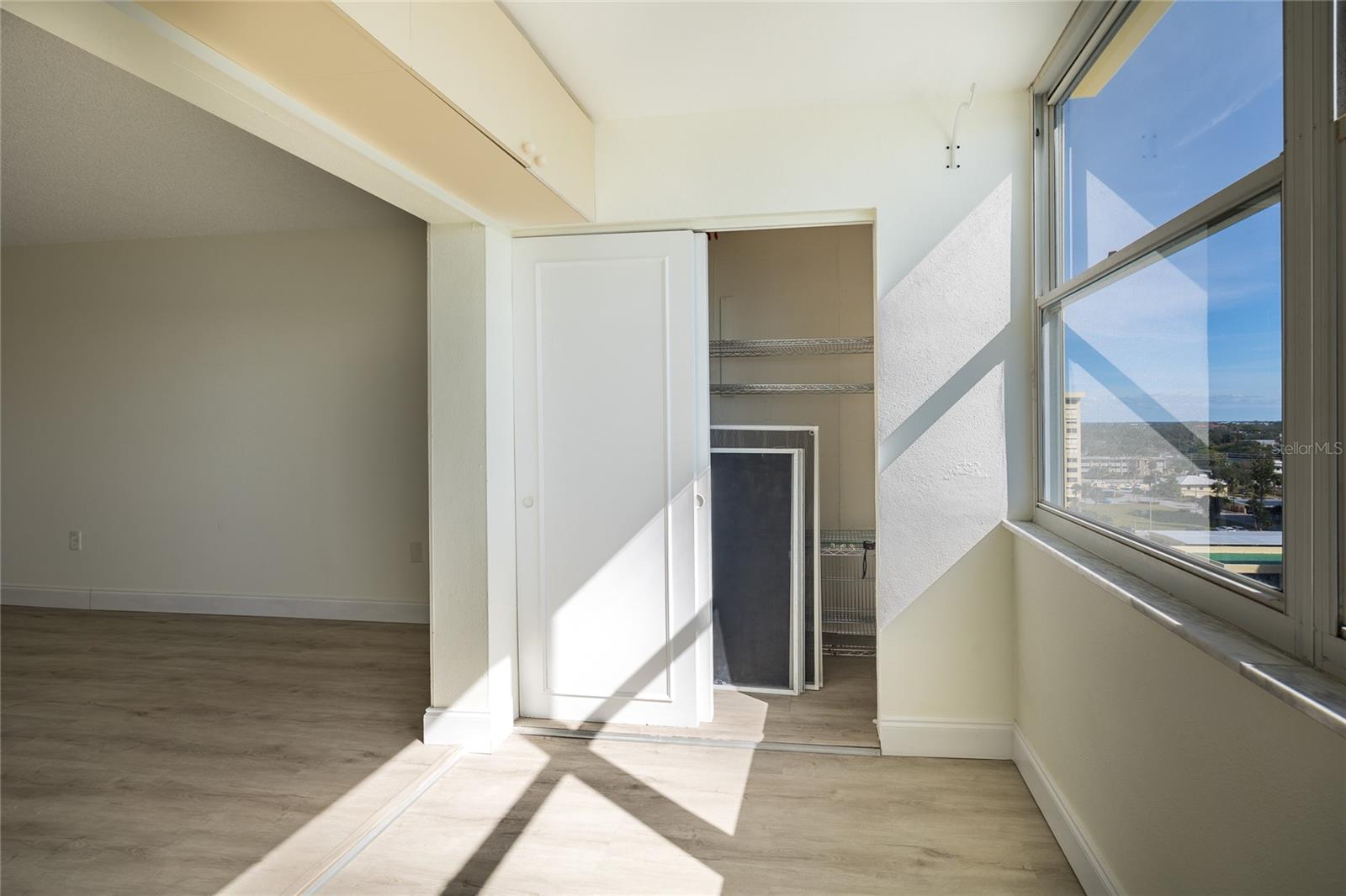 CONTINENTAL TOWERS CONDO - Residential Lease