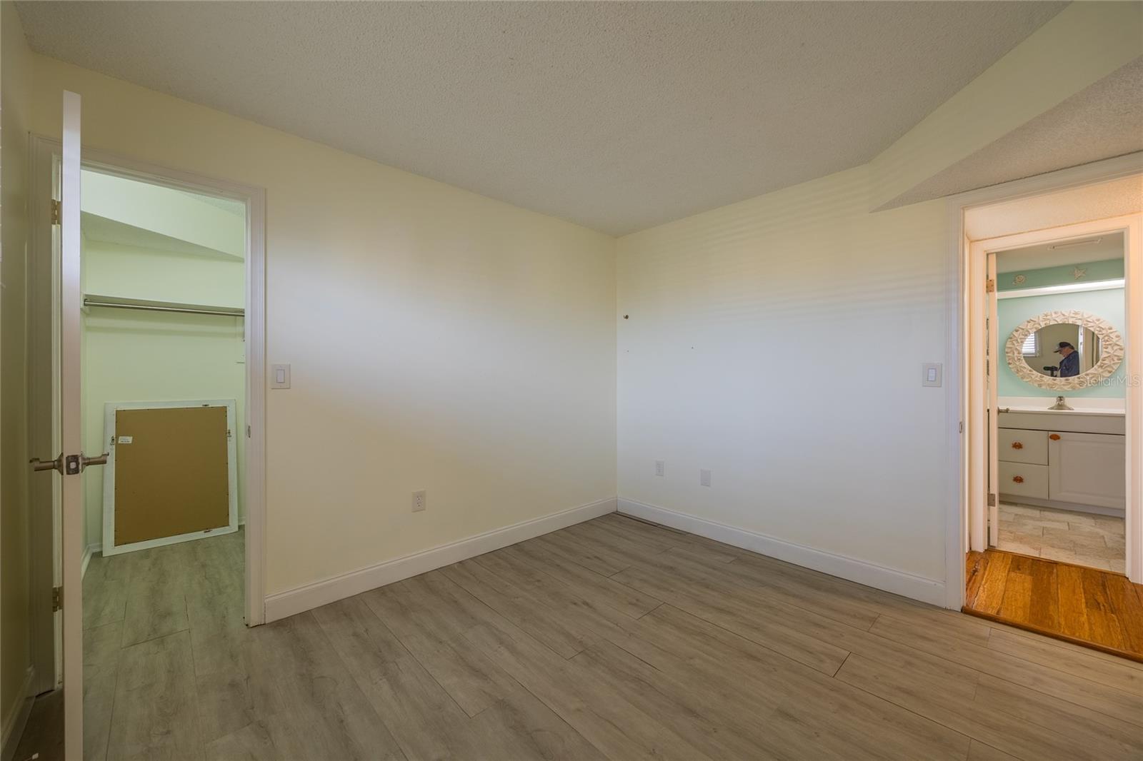 CONTINENTAL TOWERS CONDO - Residential Lease