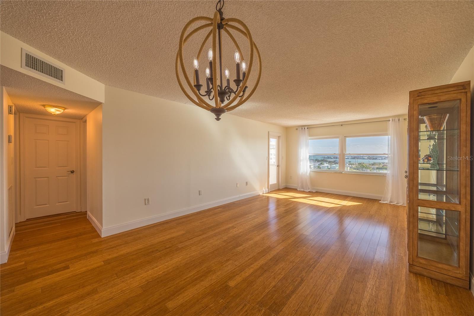 CONTINENTAL TOWERS CONDO - Residential Lease