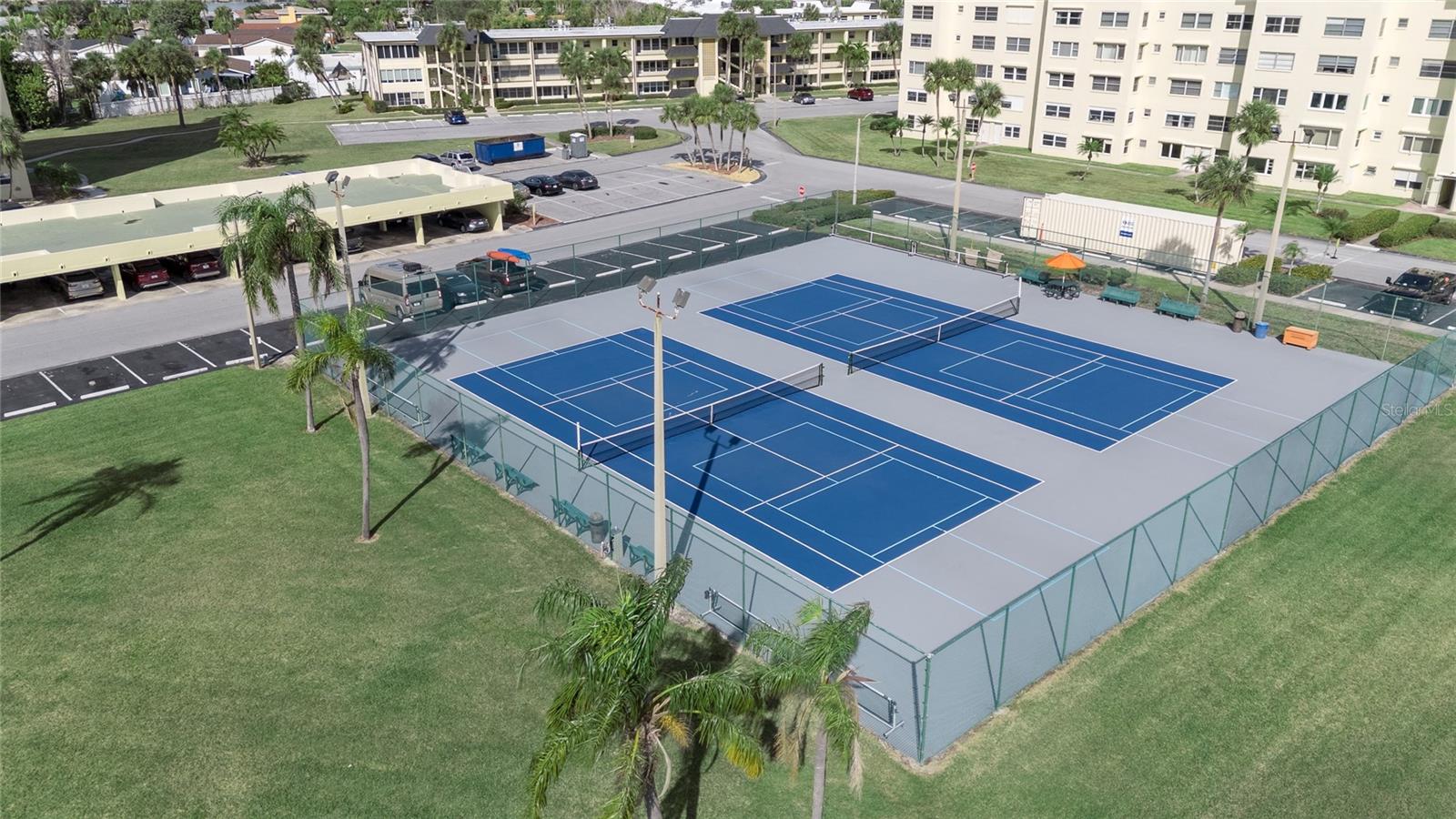 CONTINENTAL TOWERS CONDO - Residential Lease