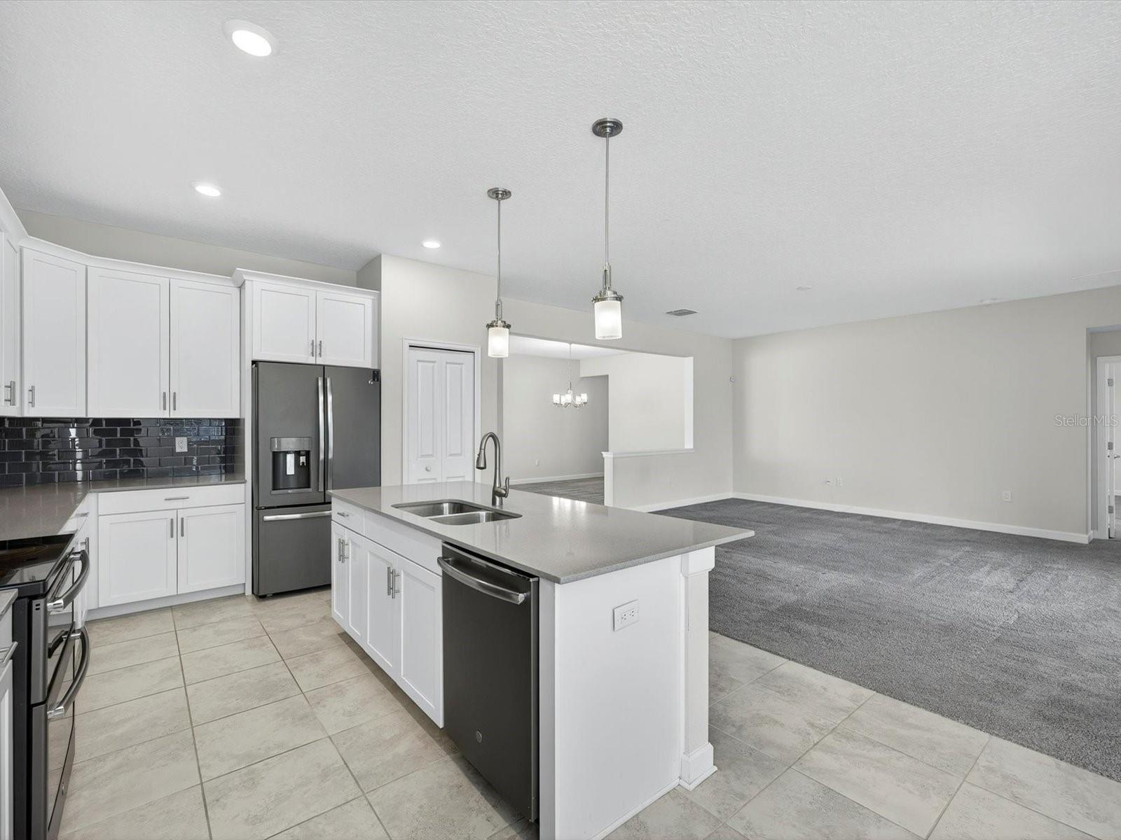 DRAYTON-PRESTON WOODS/PROVIDEN - Residential